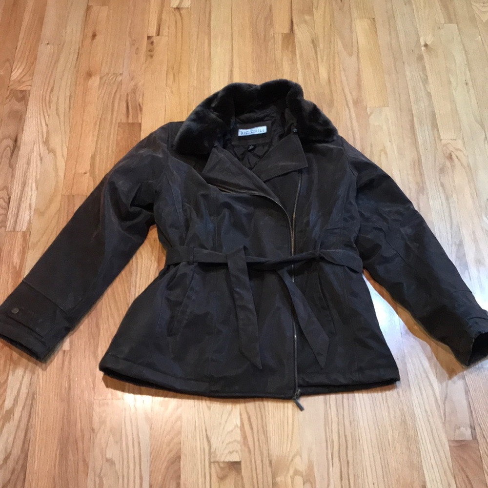 Big chill faux suede coat, EUC, large